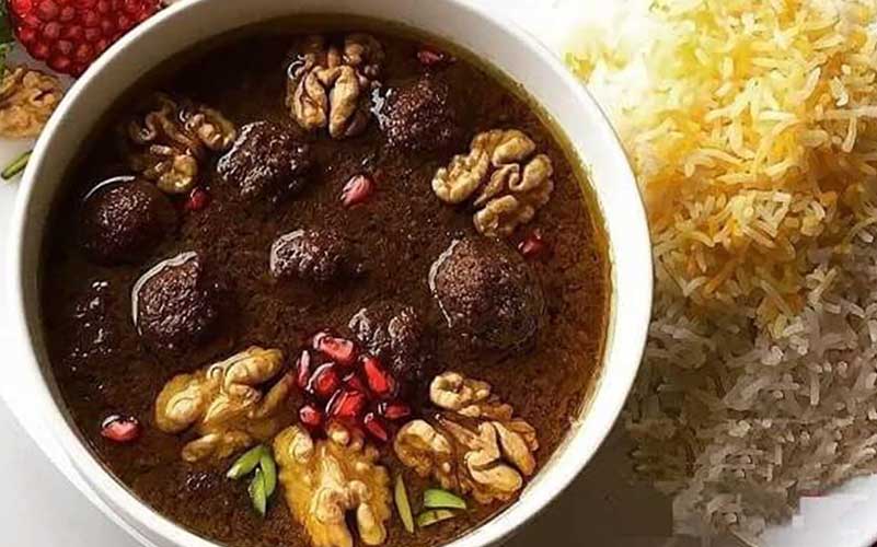 طرز تهیه خورشت فسنجان با گوشت