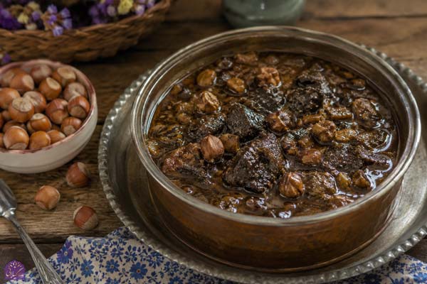 غذای-سنتی-گیلان-فندق-قاتق