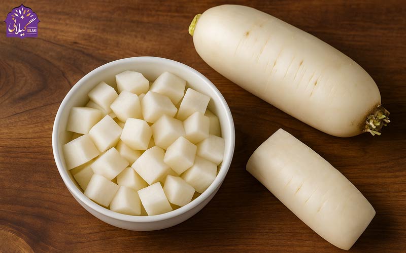 مکعب-های-ترب-سفید-کره-ای-برای-تهیه-کیم-چی-ککدوگی