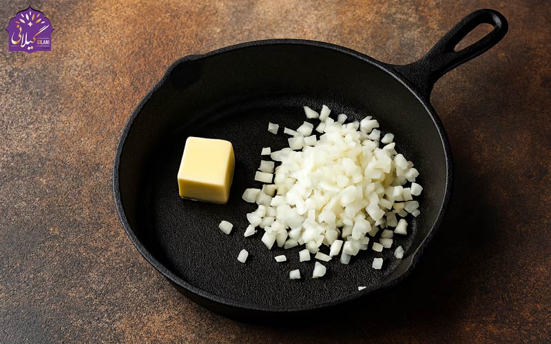 پیاز-و-کرده-پایه-عطر-برای-تهیه-سوپ-سیب-زمینی-ساده-رستورانی