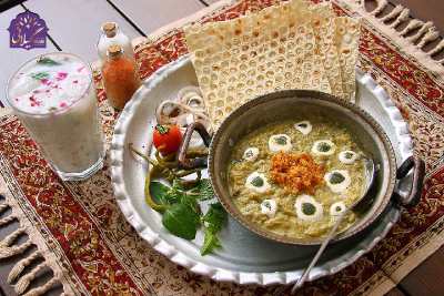 چگونه یک کشک بادمجان خوش طعم تهیه کنم؟