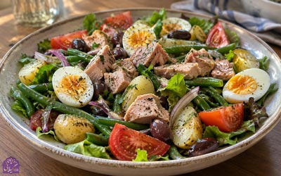طرز تهیه سالاد تن ماهی فرانسوی؛ نسخه اصلی با سس مخصوص